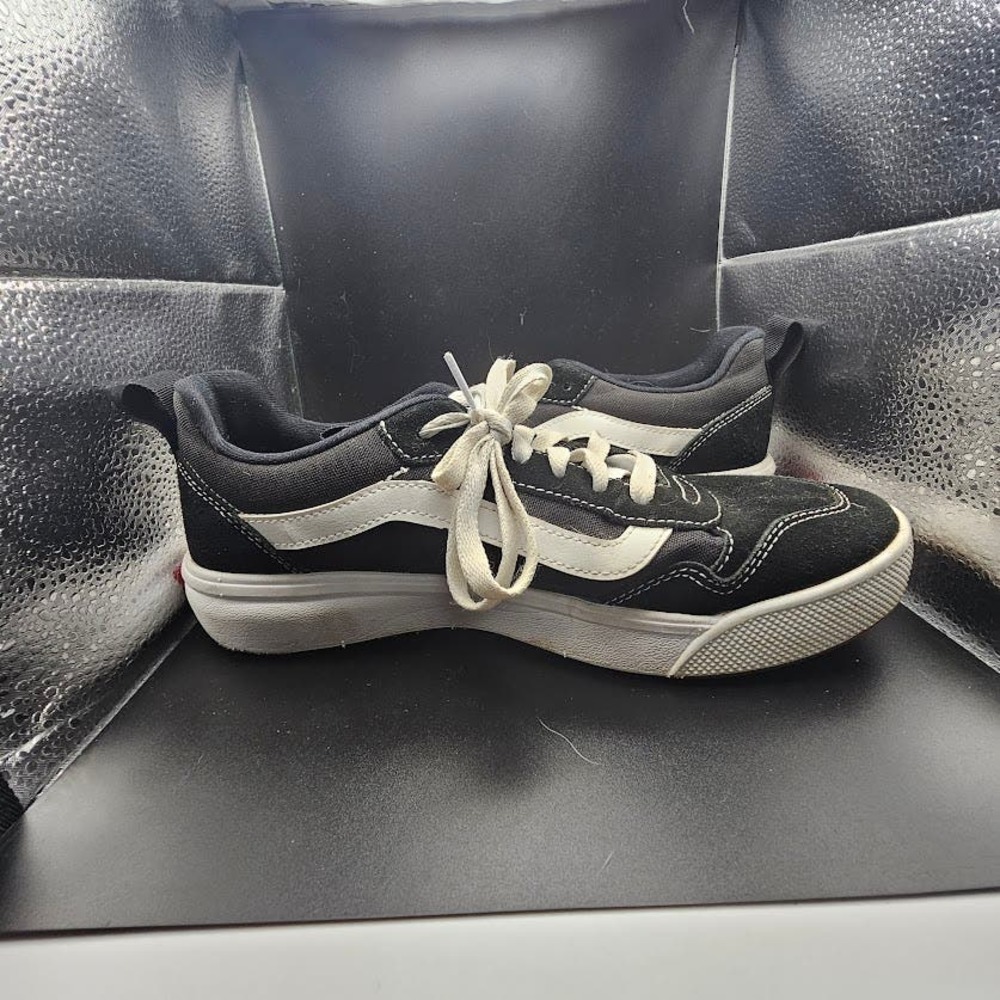 Mens or Womens Vans Ultra Range Size 8.5 Black White Old Skool Skate